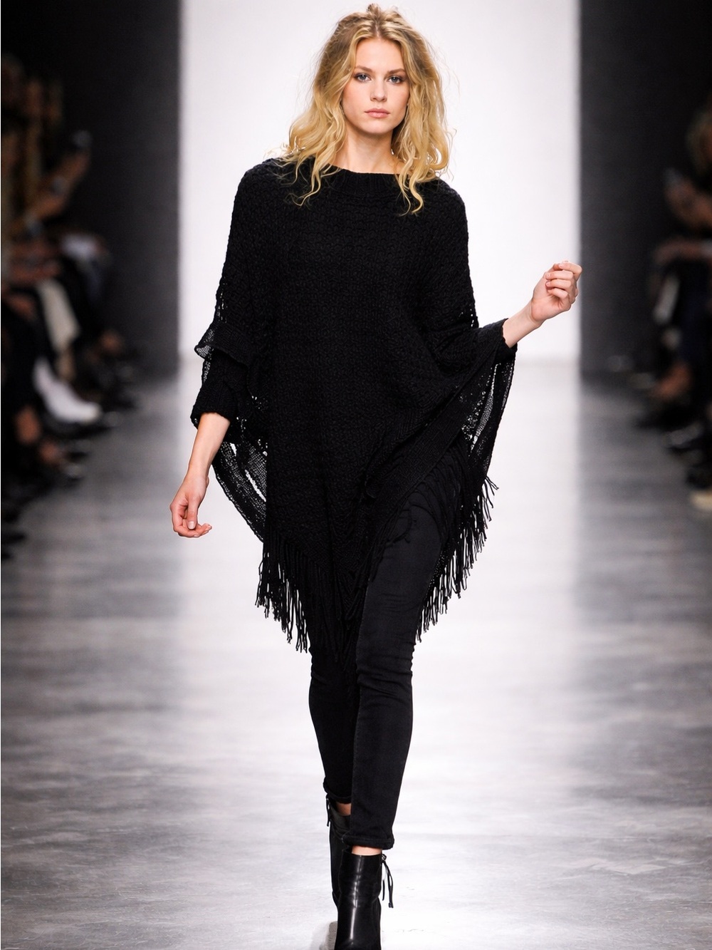 Women Fringe Knit Poncho Sweaters- Black One Size